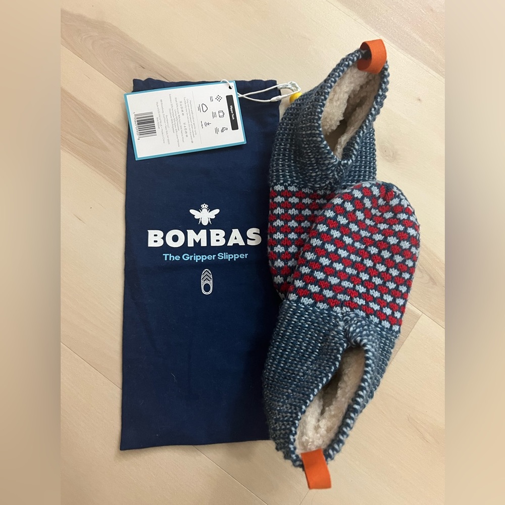 Youth Bombas gripper slippers